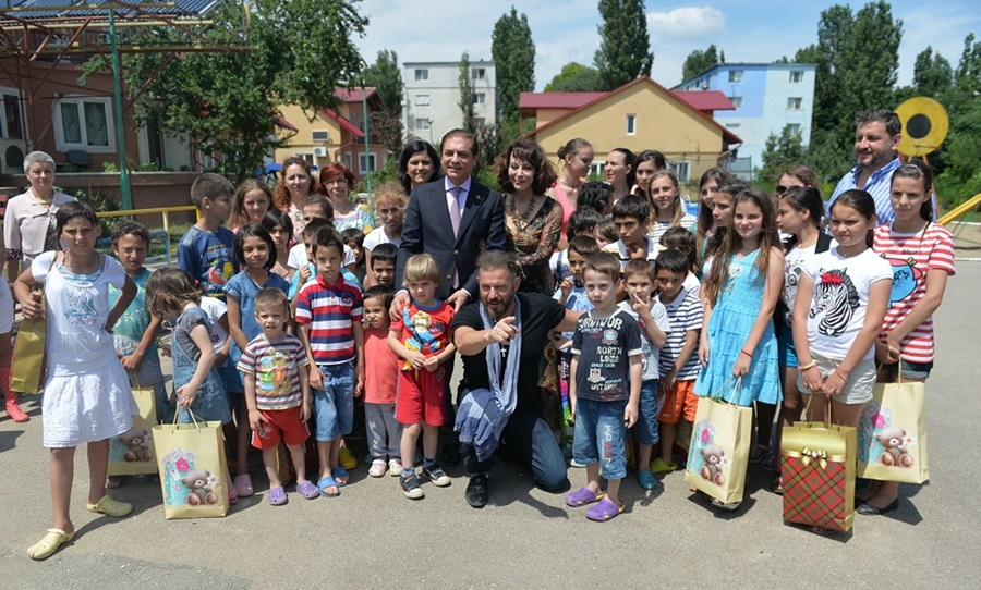 Gifts for orphans from Constanta